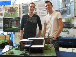 David Désilets et Maxime Bergeron ont remporté le prix du public pour leur maquette.