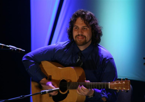 Jérémy Pagé, gagnant de la finale locale de Cégeps en spectacle au Cégep de Trois-Rivières. Sa performance lui a également valu le prix Coup de cœur du public.