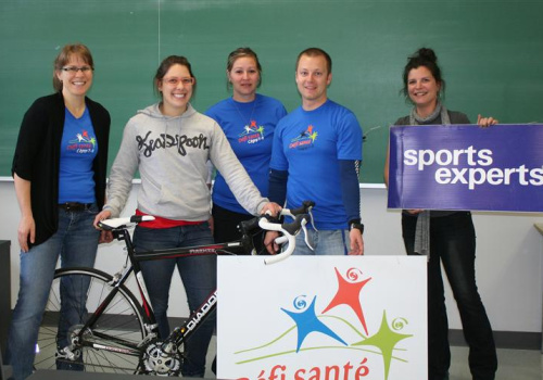 Isabelle Maheux (enseignante en diététique), Camille Champagne (étudiante en génie civil), Geneviève Lacasse et François Berthiaume (enseignants en éducation physique) et Annie Provencher (enseignante en génie civil).