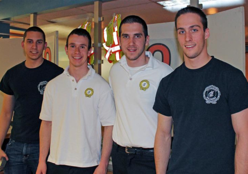 Les étudiants de 3e année de Techniques policières qui ont animé le kiosque aux Humanités : William Lamontagne, Mathieu Gélinas, Marc-André Lavoie, Jean-Philippe Bédard.