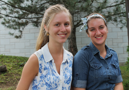 Clara St-Pierre Lamy et Myriam Paré-Éthier ont fait des stages de solidarité internationale l’été dernier au Nicaragua et en Haïti.