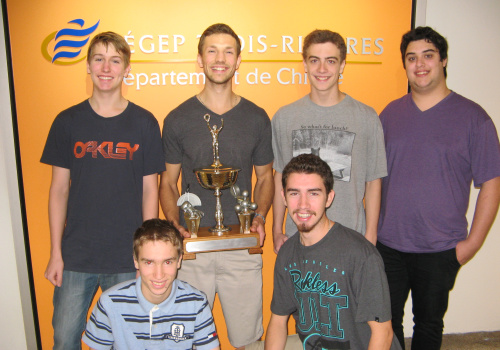 Le groupe 09 en chimie NYA a été sacré champion des activités d’intégration en Sciences de la nature.