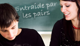 Annonce Entraide par les pairs - Photo de deux étudiants