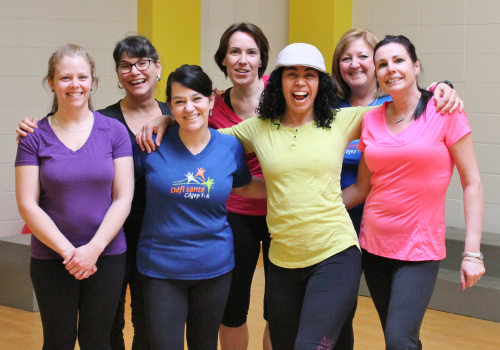 Martine Comtois-Parr, Anne Veilleux, Hélène Bailleu, Laurence Viry, Idalmis Gutiérrez, instructrice, Francine Isabelle et Sonia Tessier (absentes sur la photo : Suzanne Jacob, Julie Nadeau, Rita Painchaud, Martine Thibault et Nathalie Frigon).