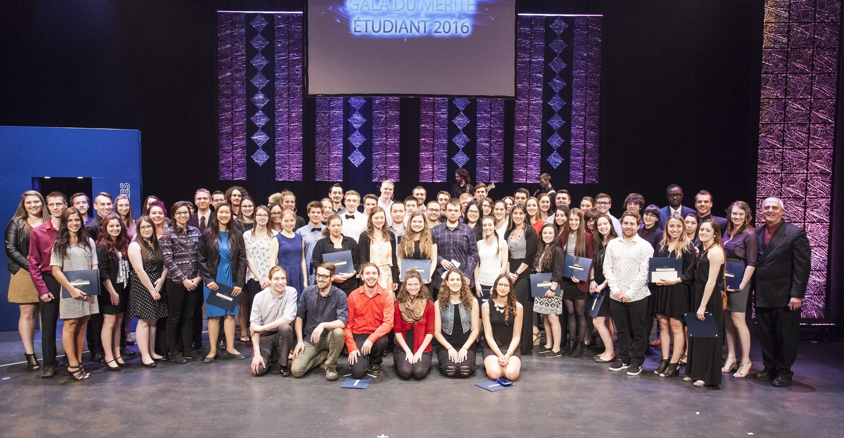 Les participants au Gala du mérite étudiant 2016 du cégep TR