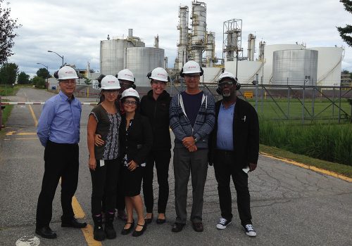 Visite à Bécancour des installations portuaires et de l’entreprise Cepsa (Marie-Aimé Disy, Érick Bonnegrace (enseignants de la Martinique), Paul Rouleau, Isabelle Garceau, Julie Robitaille et Caroline Girard (enseignants du Cégep de Trois-Rivières), Marie-Ève Lemay (ancienne étudiante et stagiaire) et Richard Perron responsable des RH-Cepsa)