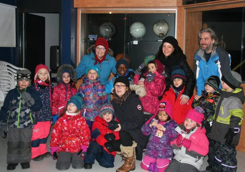 Des élèves de maternelle en classe 