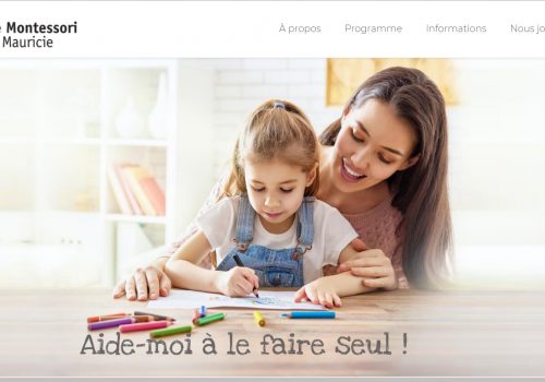 Affiche École Montessori de la Mauricie - Photo d'une maman avec sa fillette