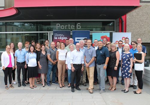 Membres du personnel - photo pour le 50 ans du cégep