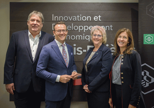 Mario De Tilly, directeur général IDÉTR, Guy Cormier, président et chef de la direction Desjardins, Carole Chevalier, présidente de la Caisse Desjardins de l’Est de Trois-Rivières et Annie Villemure, présidente du conseil d’administration du Cégep de Trois-Rivières.