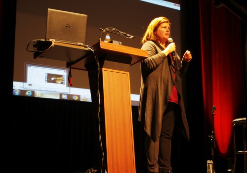 Valérie Pelletier de l’organisme La CLÉS, conférencière sur l'exploitation sexuelle des adolescentes