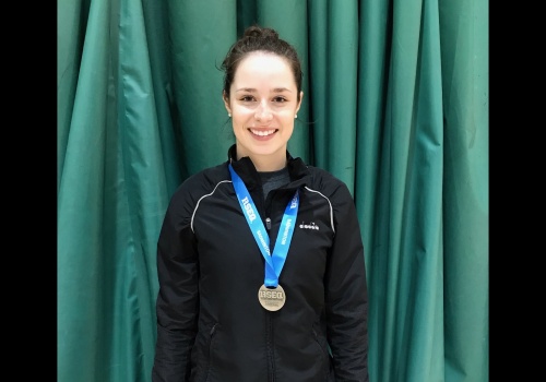 Kim Lavallée, étudiante en Techniques policières au cégep de TR, Médaille d'argent en badminton aux Championnats provinciaux