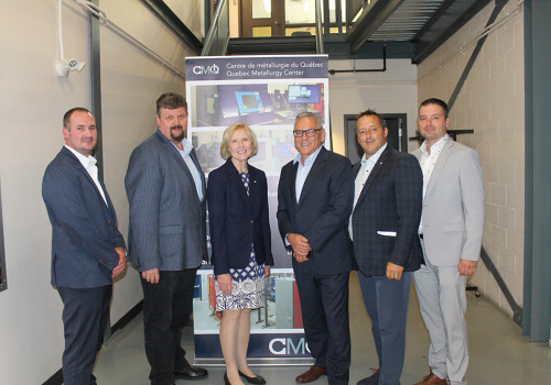 Jean-Philippe Jacques, directeur Innofibre, Gheorghe Marin, directeur CMQ, Roseann O’Reilly Runte, pdg FCI, Pierre Normand, v.p Relations extérieures et communications FCI, Louis Gendron, d.g. cégep de TR et Simon Lévesque, directeur de l’innovation au cégep de TR