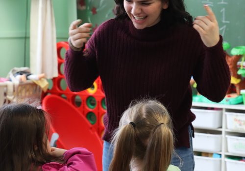 Étudiante avec 2 enfants en Techniques d'éducation à l'enfance