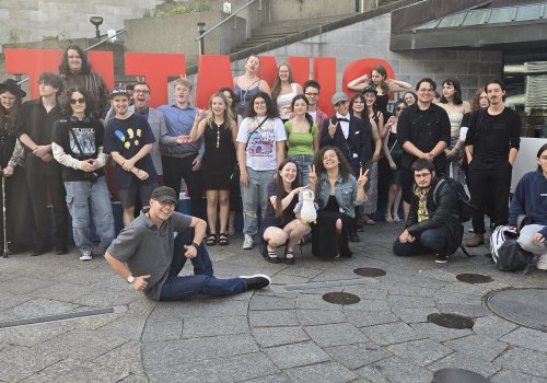Groupe d'étudiants et étudiantes en Histoire et civilisation