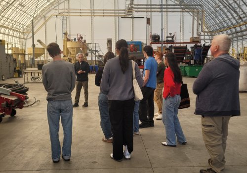 Visite d'Innofibre par des participants du Parcours scientifique