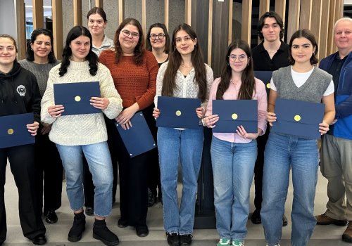 Groupe de récipiendaires des prix Curie du parcours scientifique