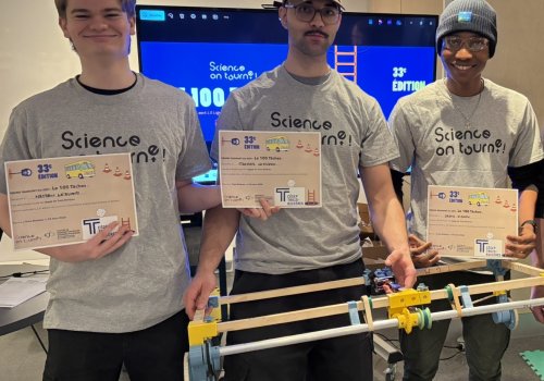 3 étudiants ,Nathan Leblond, Thomas Lemieux, Jason Vignon