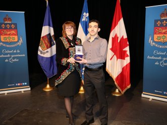Deux étudiants du Cégep honorés par la Médaille du lieutenant-gouverneur